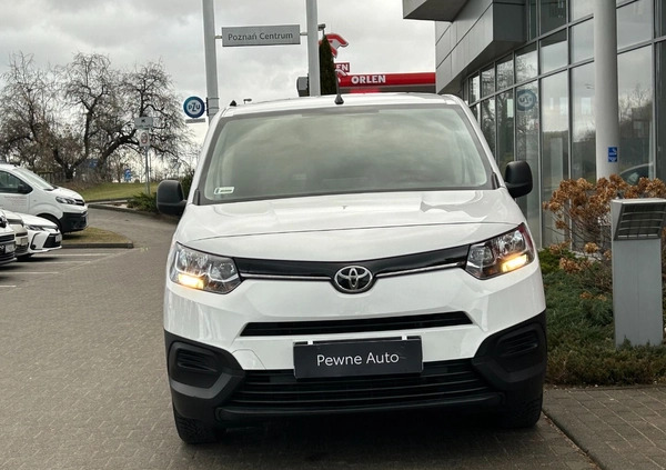 Toyota ProAce cena 74900 przebieg: 89153, rok produkcji 2022 z Poznań małe 37